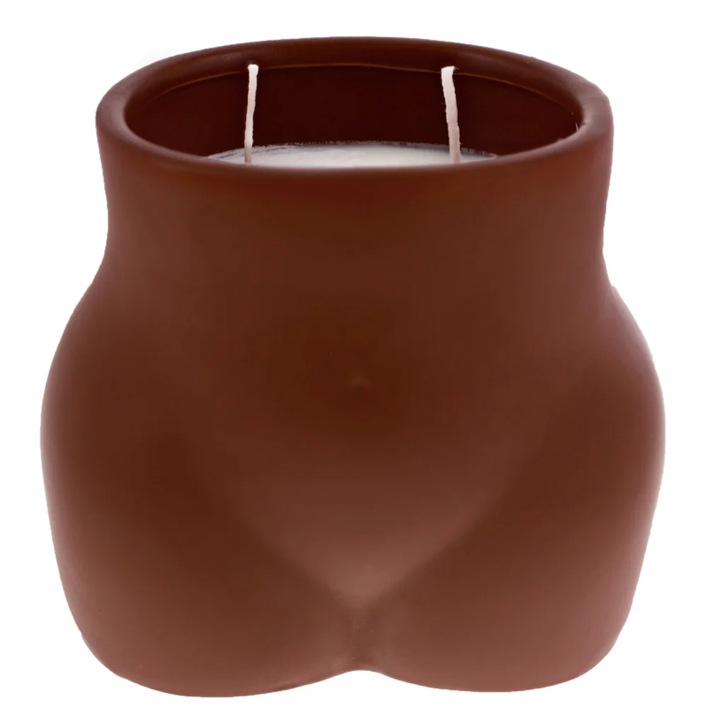 Maegen Curve Candle Sandalwood and Tonka 453g Image 1