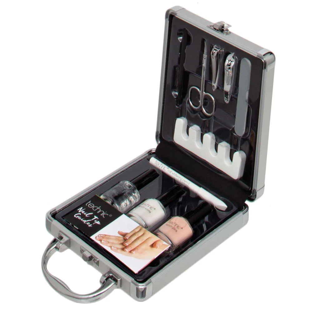 Technic Christmas 2023 French Manicure Beauty Case Image 1